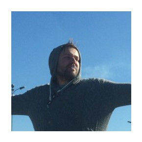 824426
